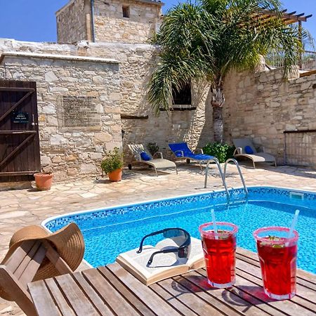 Athena'S Pool Oasis Apartman Szkarínu Kültér fotó