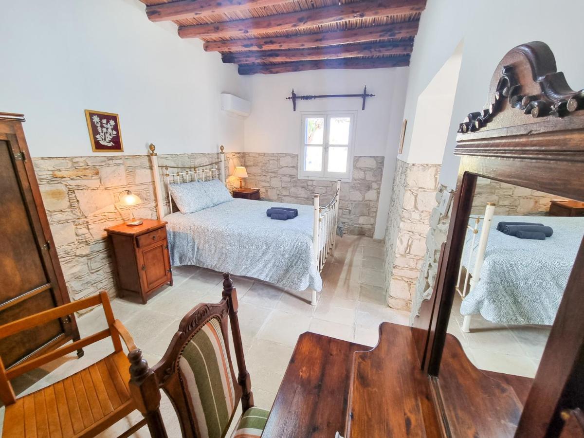 Athena'S Pool Oasis Apartman Szkarínu Kültér fotó
