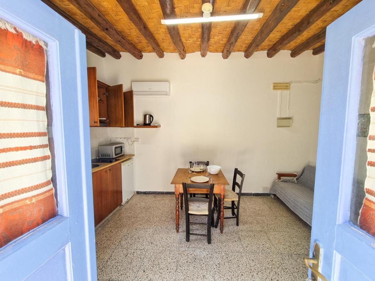 Athena'S Pool Oasis Apartman Szkarínu Kültér fotó