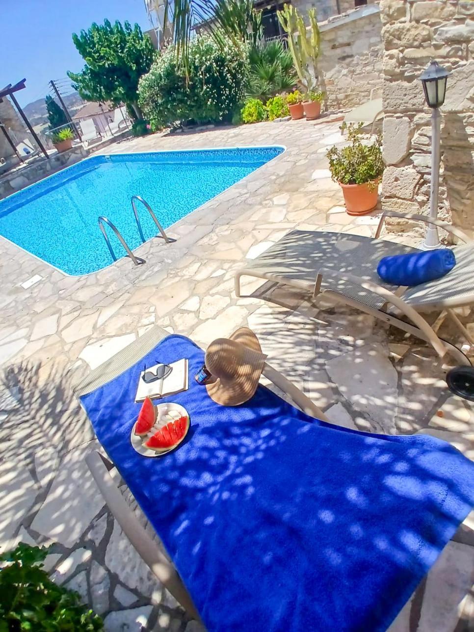 Athena'S Pool Oasis Apartman Szkarínu Kültér fotó