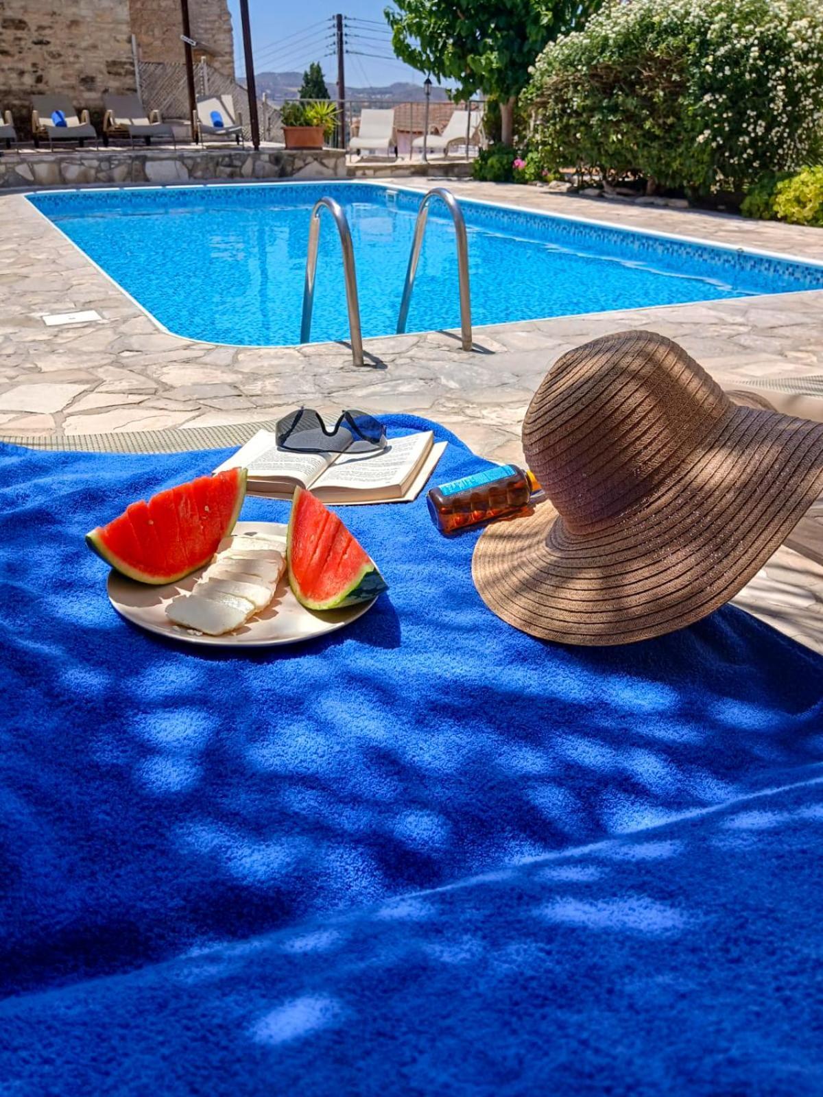 Athena'S Pool Oasis Apartman Szkarínu Kültér fotó